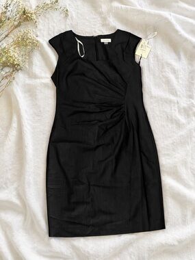 NWT Calvin Klein Black Cap-Sleeve Ruched Sheath Dress